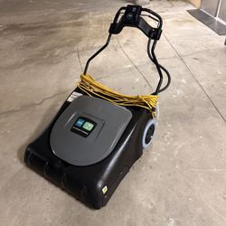 30” Wide Area Vacuum 