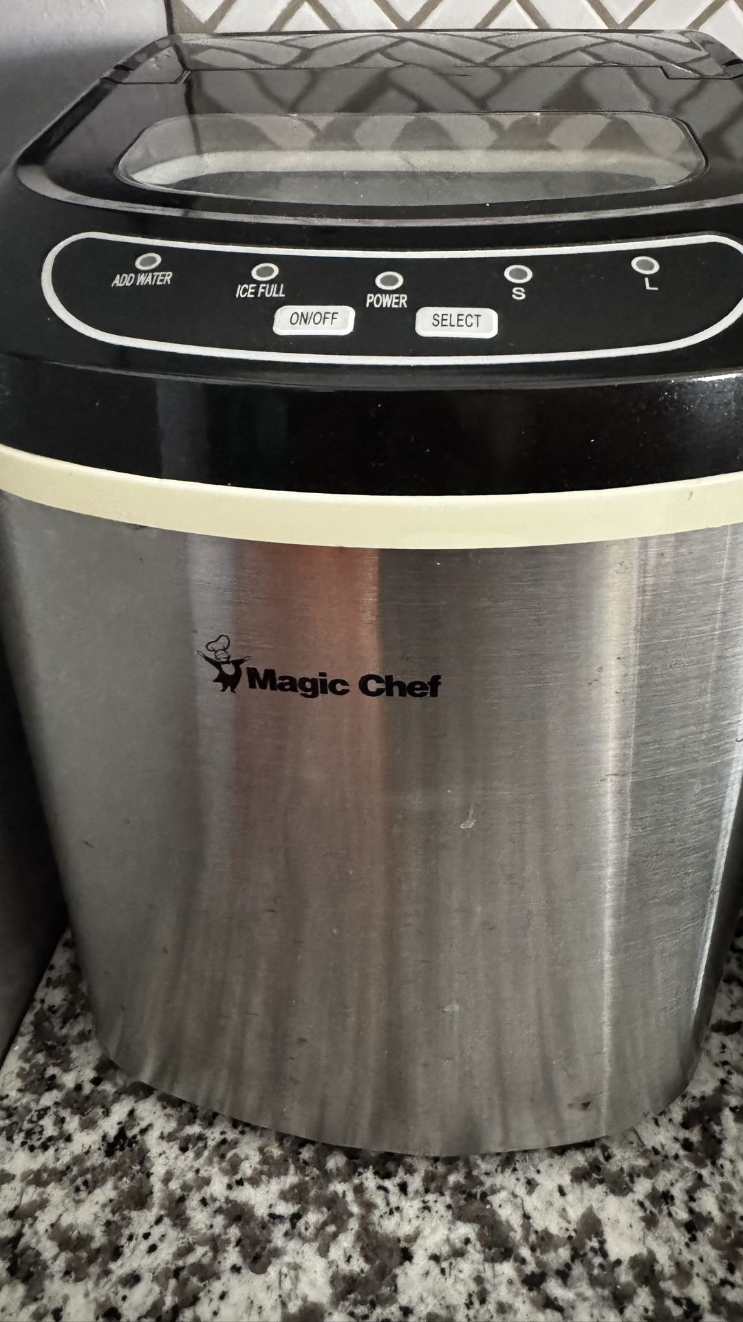 Magic Chef Ice Maker
