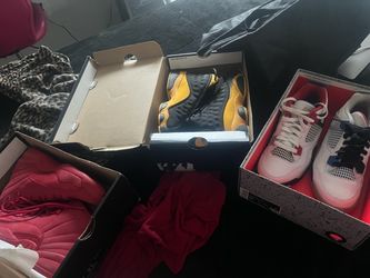 🔥3 Pairs of Jordan's - Jordan retro 4,  12 & 13 - Sizes 5.5Y/6.5 Willing to negotiable !!!