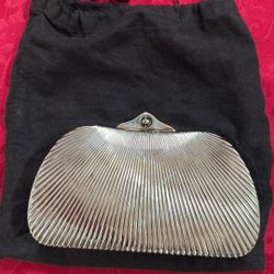 1980’s Lisette Silver toned Metal Clutch Bag
