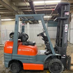 HEAVY DUTY TOYOTA forklift for sale 6600 lb