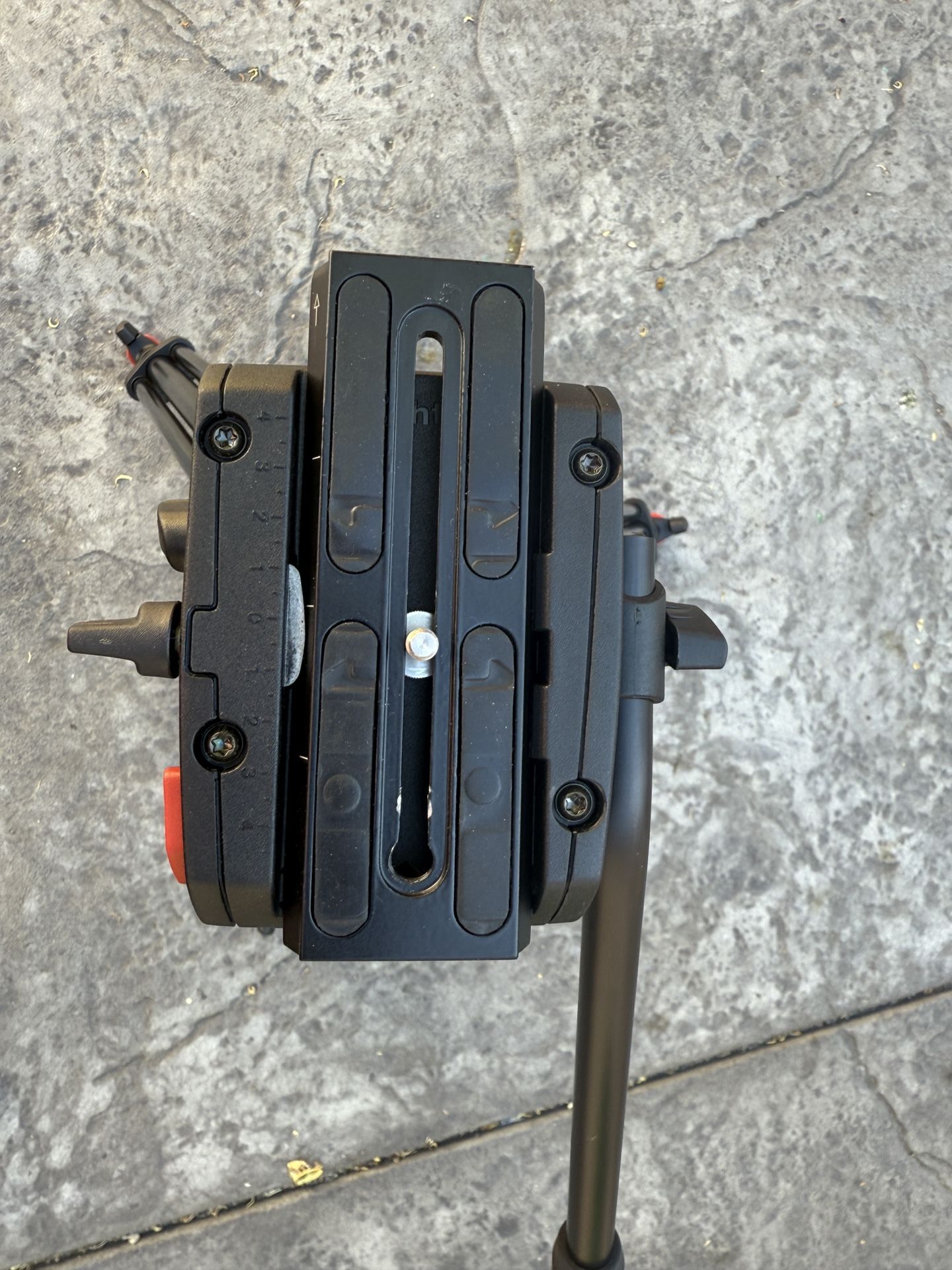 Sachtler Ace M MS Fluid Head with Ace 1001