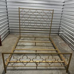 Luan Metal Open-Frame Bed Queen