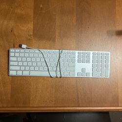 Apple Keyboard 