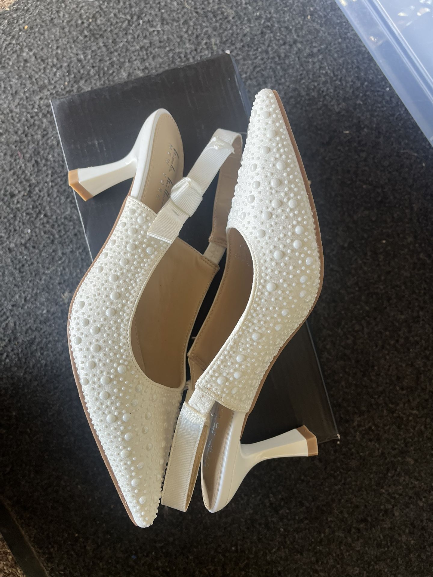 Nicole miller Women's White Rhinestone Slingback Pump size 6.5