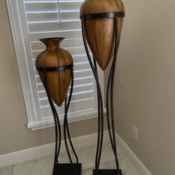 2 Pieces Stand Decorations 