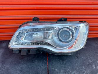 2015  -2023 CHRYSLER  300 Mopar  LEFT Driver Side Headlight Assembly OEM