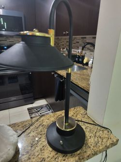 Vintage Modern art deco desk table lamp
From the 80's