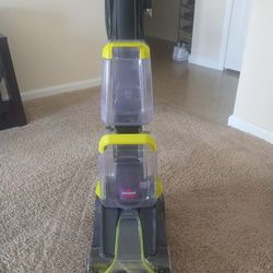 Bissell Carpet Shampooer