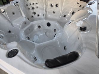 Jacuzzi Hot Tub spa