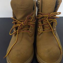 Like New Rugged Outback Hiking Boots Size 4