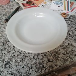 10 Fire King 350. 929 9INCH BOWLS