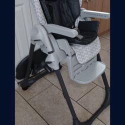High Chair. Great Condition