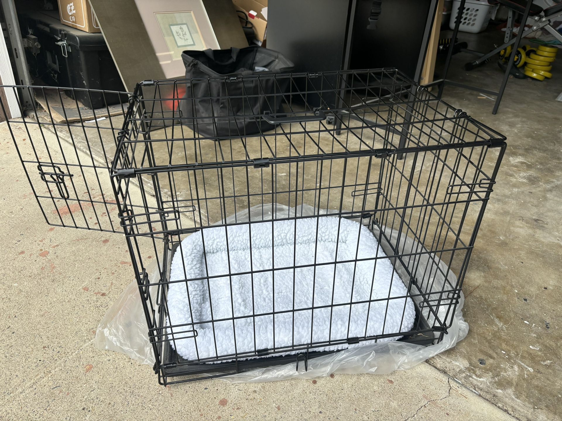 Collapsible Dog Kennel With Pad $15