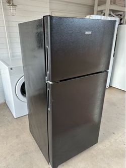 Hotpoint Refrigerator (1 month warranty)