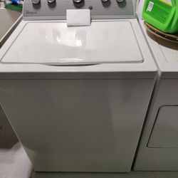 Washing Machine. Taking Offers. Ready For Pickup.