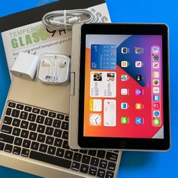 Apple IPad 6th Generation (9.7” Retina / Touch ID / IOS 17) 32GB with keyboard, pen & Accessories (128gb $199) 