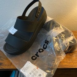 NEW!  Crocs Brooklyn Low Wedge Sandal