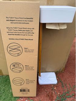 Tushy stand w tissues