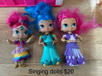 Singing dolls