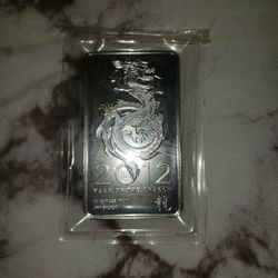 10 Oz Silver Year Of The Dragon And Indian Head Buffalo Reverse