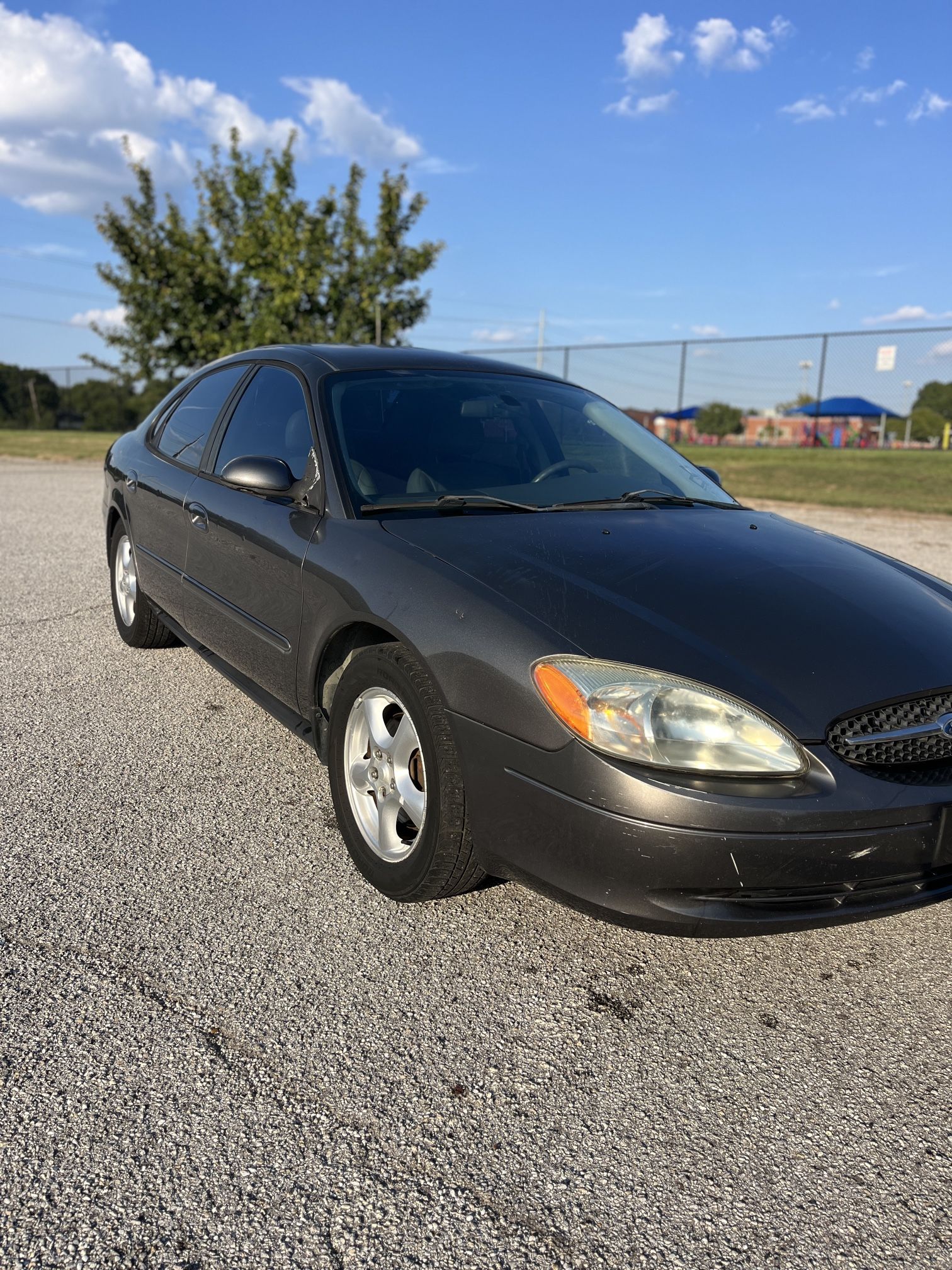 2003 Ford Taurus