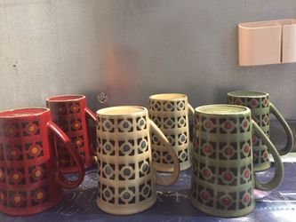 mugs