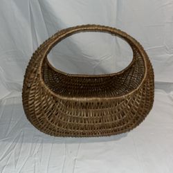 Wicker basket