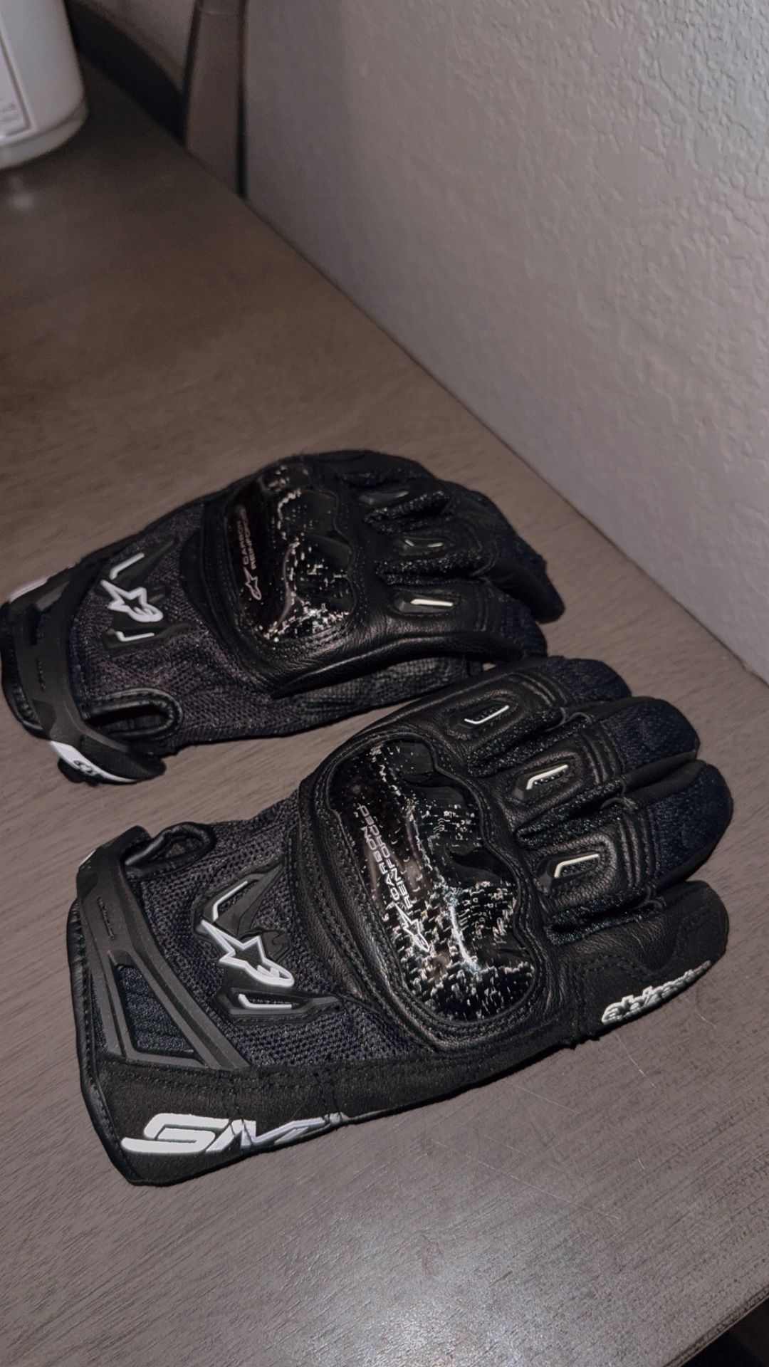 Alpinestars Stella SMX-2 Air Carbon Gloves. Size S