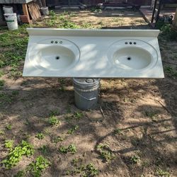 Lavatory; 60"X 22"