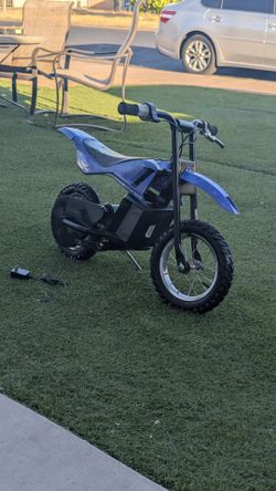 Razor Dirt Rocket MX125 Electric-Powered Dirt Bike , for Child 5+
