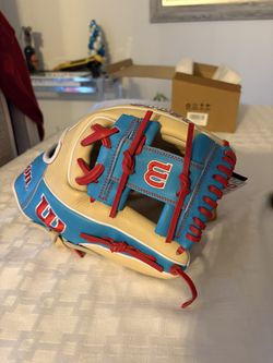 New With Tags!! Wilson A2000 Adult 11.5” Professional Infield Baseball Glove Pro Stock Leather