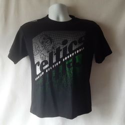 NBA Boston Celtics boys black short sleeve graphic t-shirt size L 