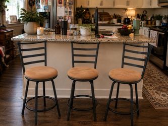 Set of 3 Swivel Bar Stools – Black Metal & Tan