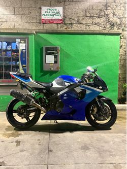 2004 gsxr 750