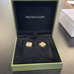 Earring Van Cleef 