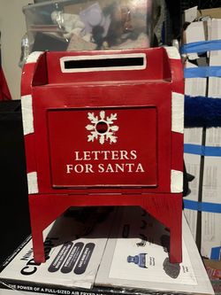 Letters to Santa tin mail box excellent condition