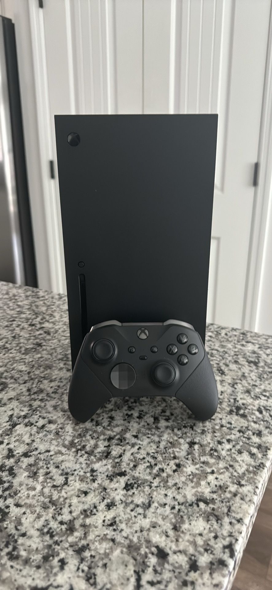 Xbox Series X And Elite 2 Controller