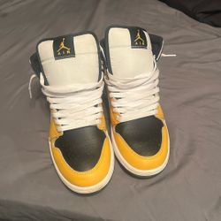 Jordan 1 Mid ‘Yellow Ochre’