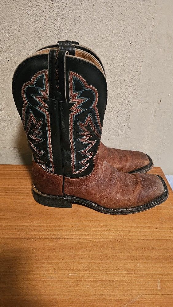 TONY LAMAS COWBOY BOOTS SIZE 9 1/2