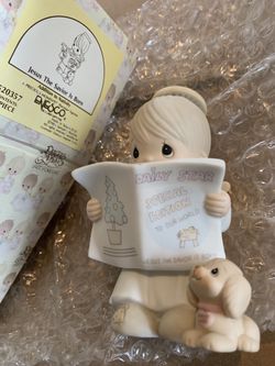 Precious Moments Savior is Born $15