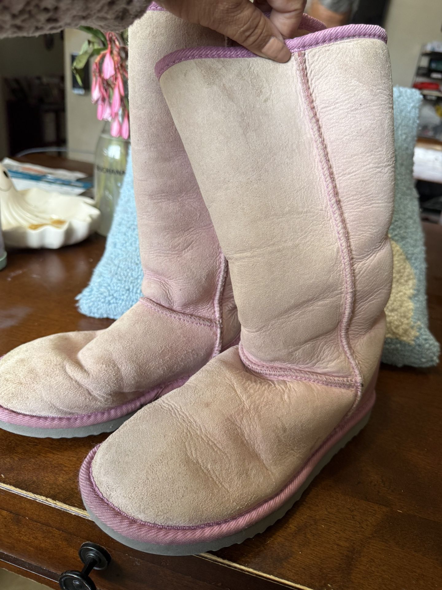 Uggs Size 6