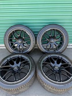 Mercedes AMG G Wagon G63 Factory Wheels Tires