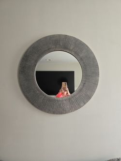 Wall mirror
