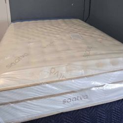 Brand New Queen Size Organic Cotton Saatva Classic Plush Mattress!! 