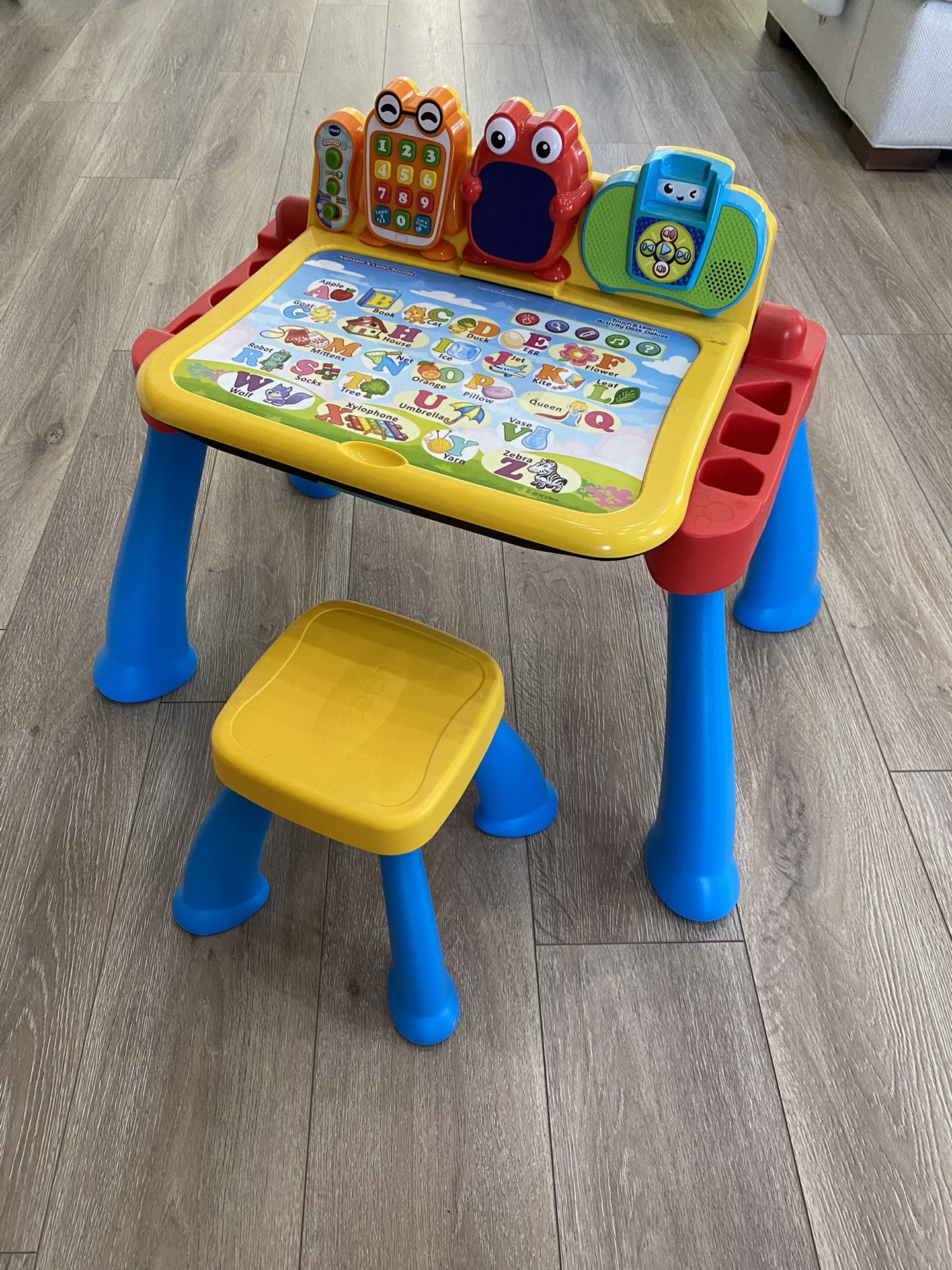 Vtech Touch And Learn Activity Desk