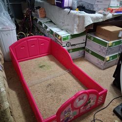 Toddler Minnie Mouse Bed