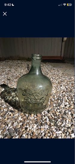 Vidrios San Miguel Recycled Glass Cabernet Wine Jug