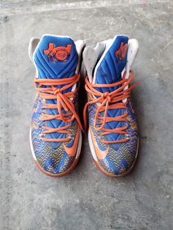Kevin Durant Nike shoes- Men's size 9