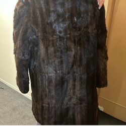 Luxurious Brown Fur Coat 